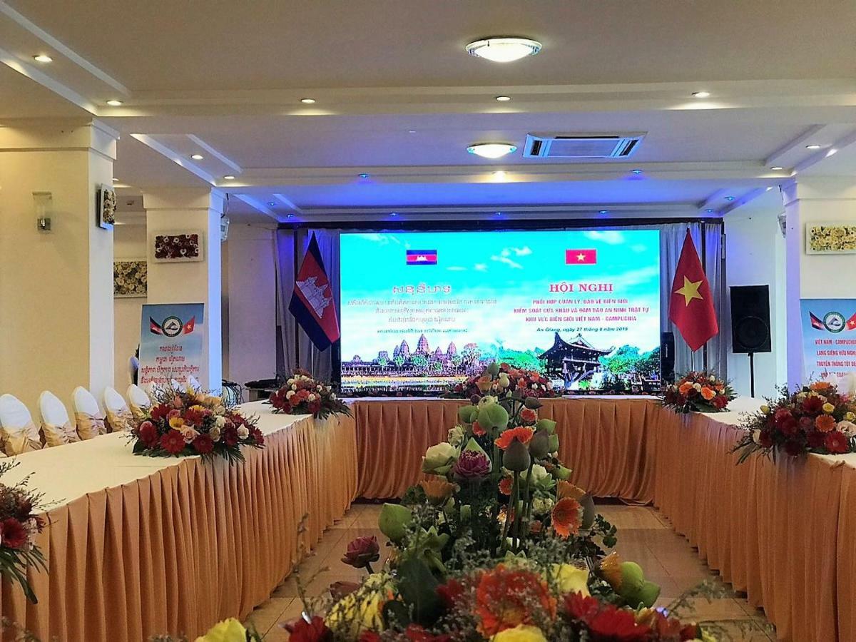 Chau Pho Hotel 쩌우독 외부 사진